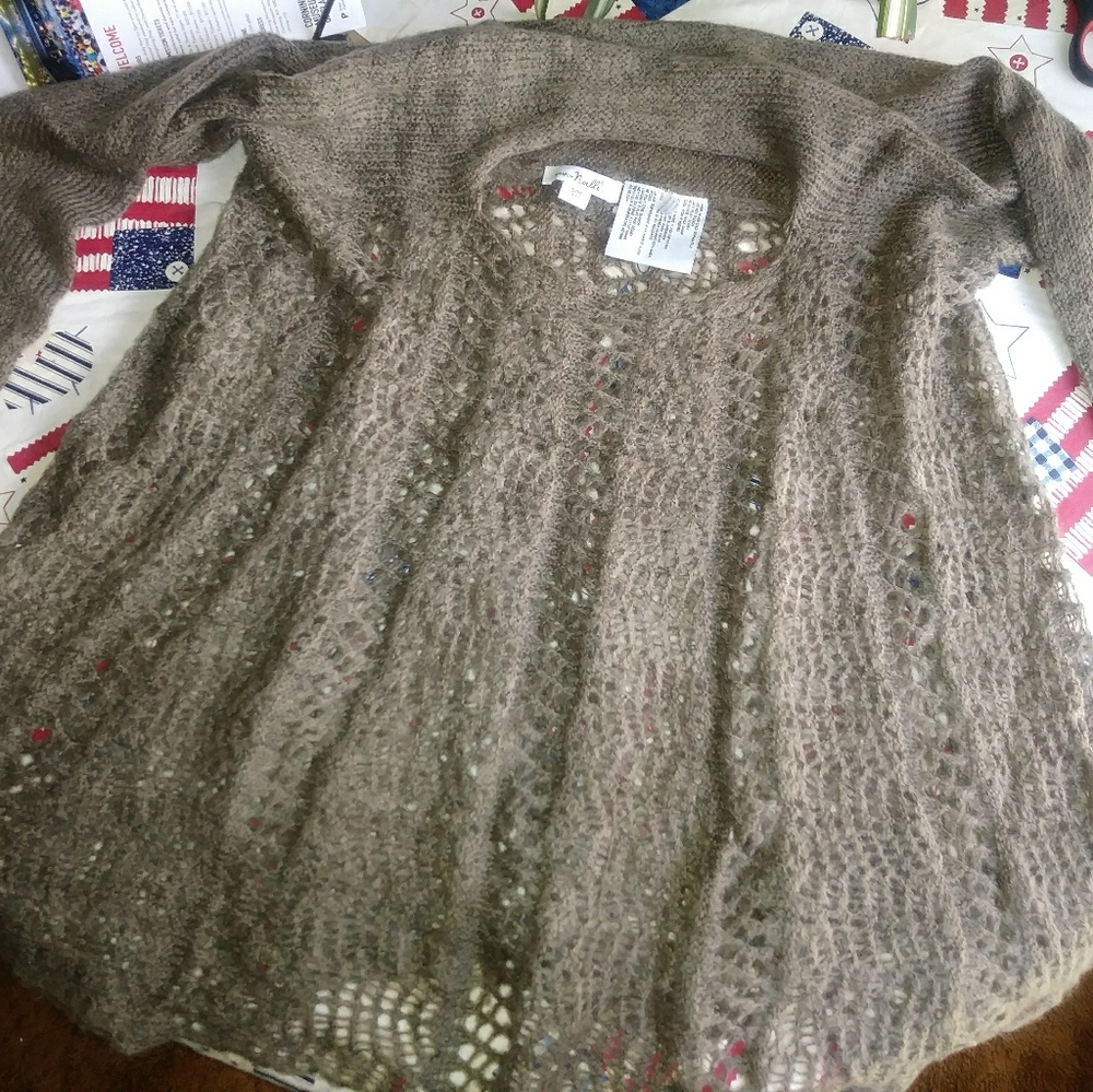 Tan Flowy Boho throw over sweater womans small